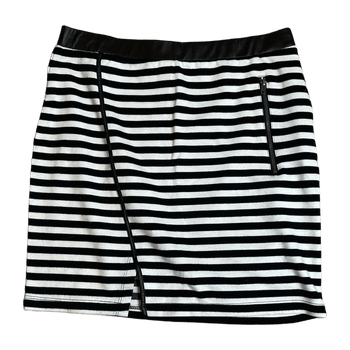 Only skirt