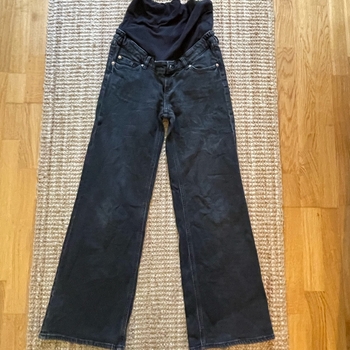 H&M mama väljät äitiysfarkut