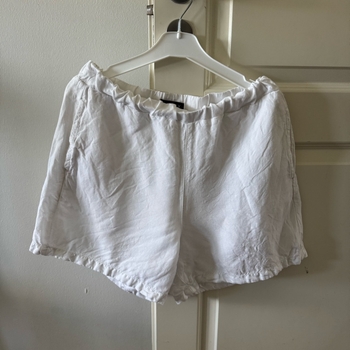 Lindex pellavashorsit