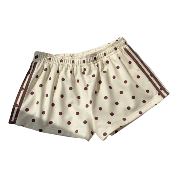 Hvide prikkede shorts