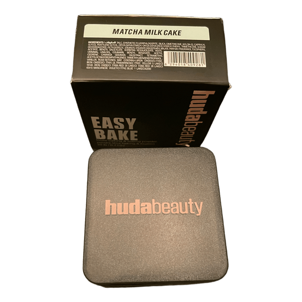 Huda Beauty Easy Bake puder matcha