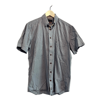 Vaaleansininen lyhythihainen kauluspaita, koko M