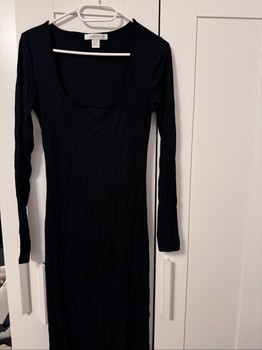 Schwarzes Amisu Kleid