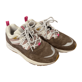 Karhu tennarit