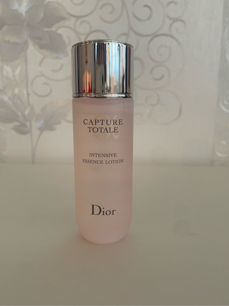 Dior Capture Totale Intensive Essence Lotion, hoitovesi