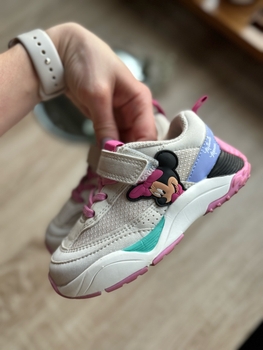 Lenkkarit Zara 24