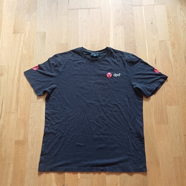 Black Dpd print t-shirt