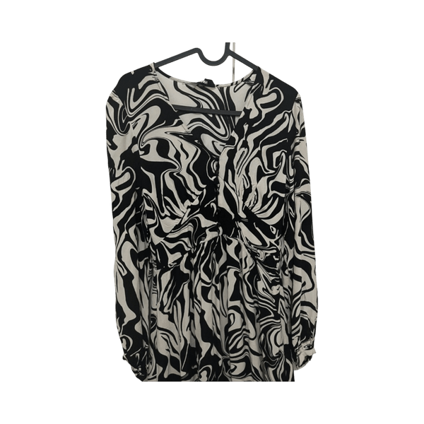 Black and white print dress