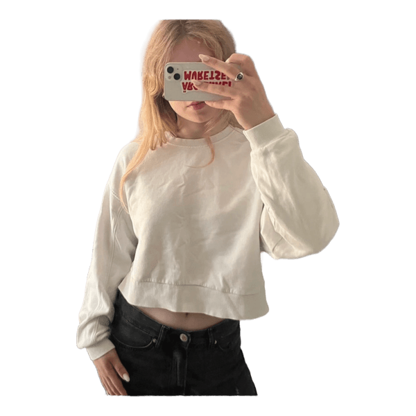 White cropped sweatshirt