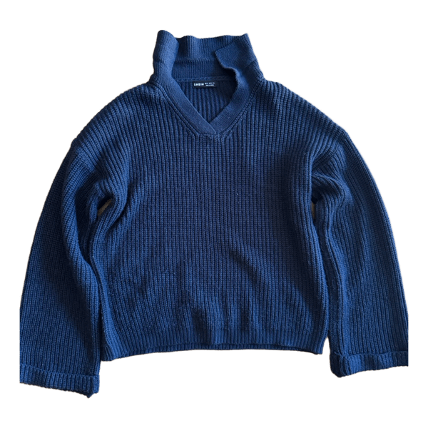 Blue ribbed knit jumper