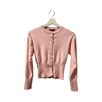 Klassinen vaaleanpunainen neule