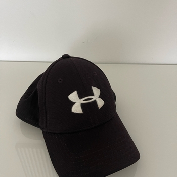 Under armour lippis