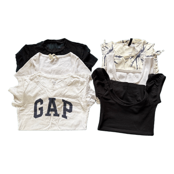 Women's clothing bundle