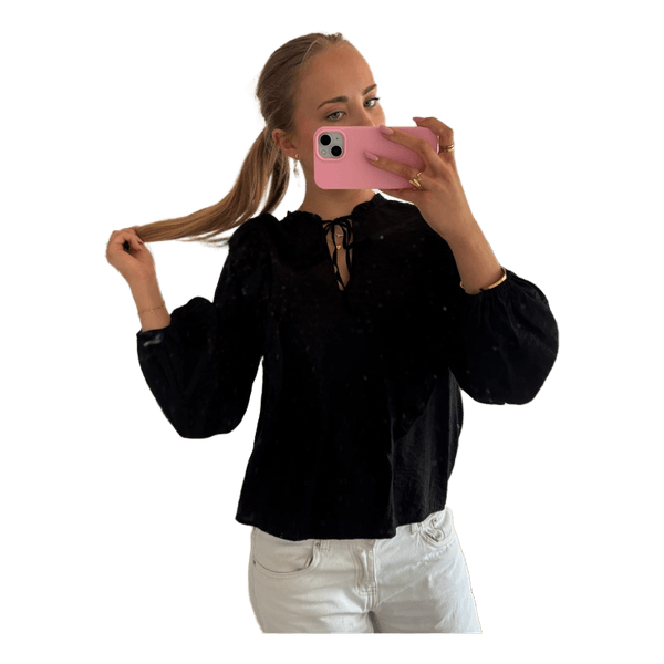 Sort skjorte