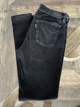 Mustat Levi's farkut
