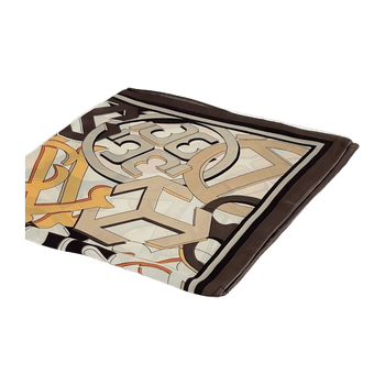 Pupu station scarf