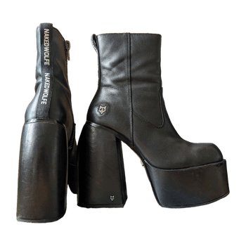 Naked wolfe boots