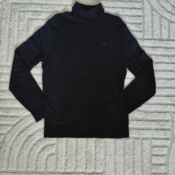 hollister neule