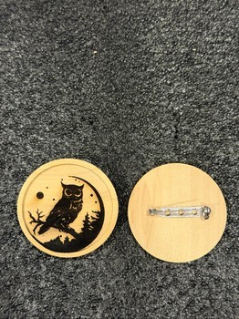 Medinė pelėdos segė