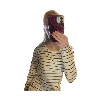 Valkea raidallinen pitkähihainen paita