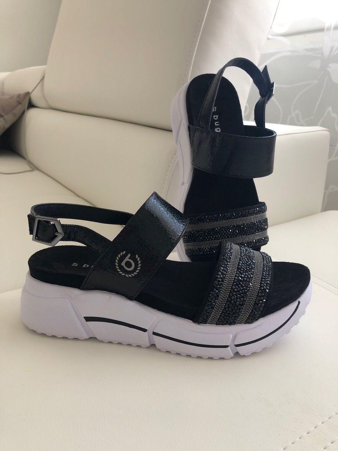 Bugatti sandals