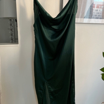 Prettylittlething dress