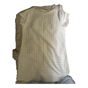 White textured t-shirt