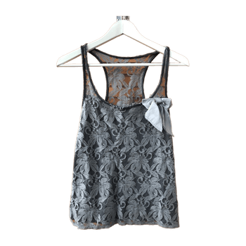 Hollister top