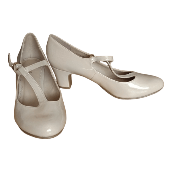 Beige patent heels