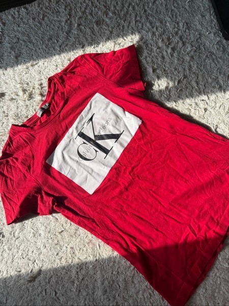 Red Calvin Klein t-shirt