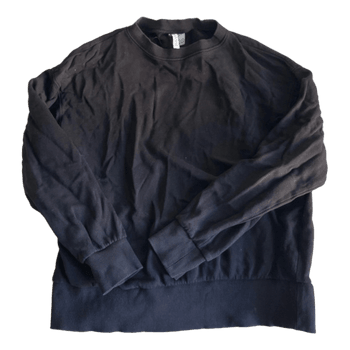 Musta pitkähihainen collegepusero