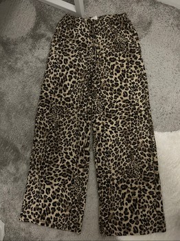 Leopard print wide pants