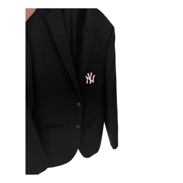 Sort blazer med NY logo