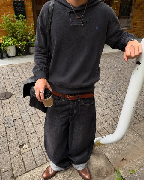 Grey polo sweatshirt
