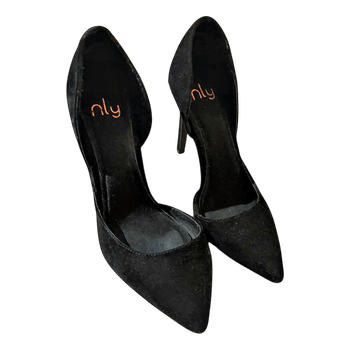 Black nly high heels