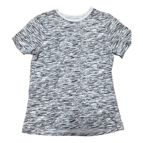 Black and white t-shirt