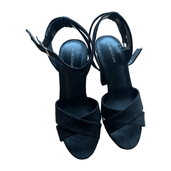 Attitude heels