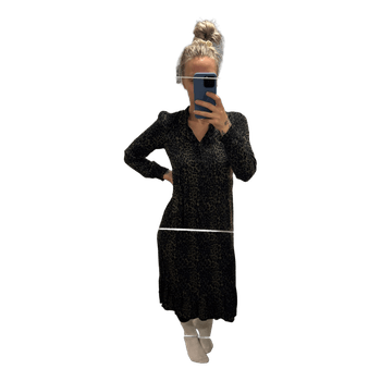 Kuviollinen maximekko