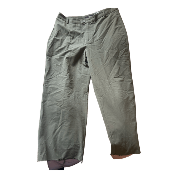 Green straight trousers
