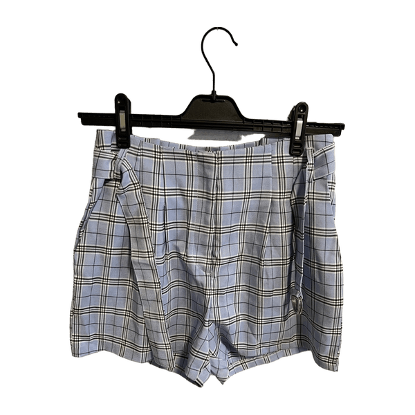 Ruudulliset shortsit