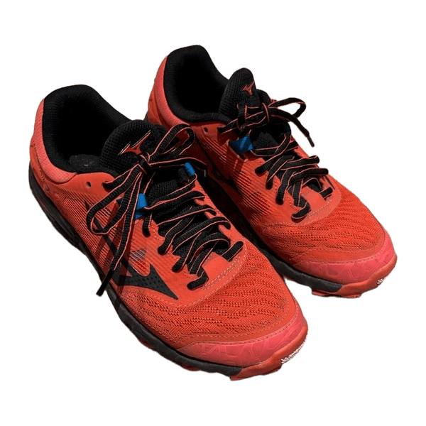 Mizuno sports shoes