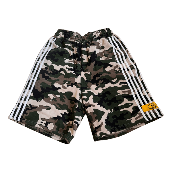 Camouflage shorts med striber