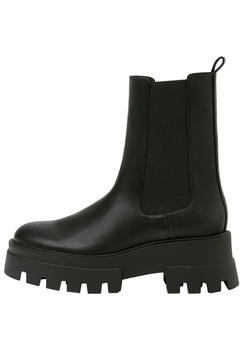 Platform ankle boots