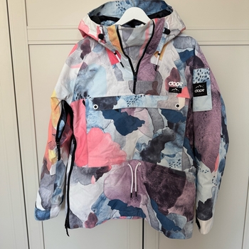 Colorful patterned ski jacket