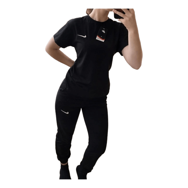 Nike kostiumelius