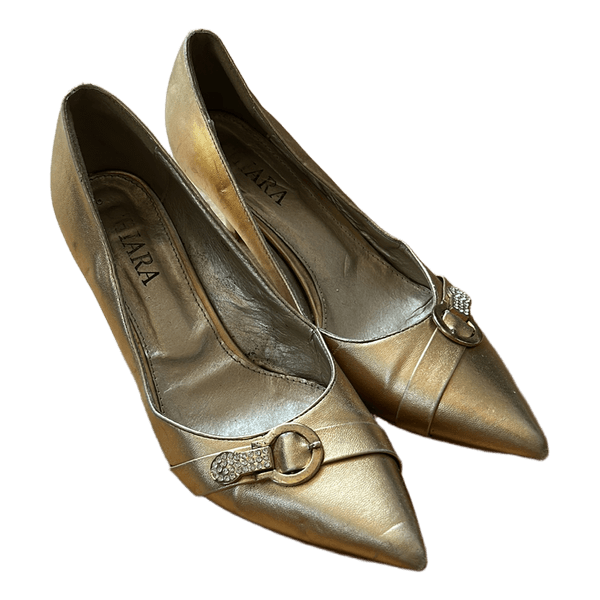 Vintage kitten heels