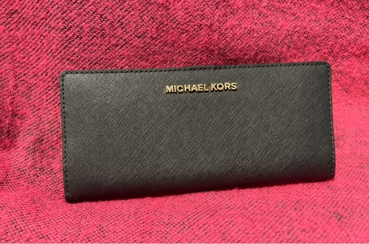 MK wallet/Musta lompakko