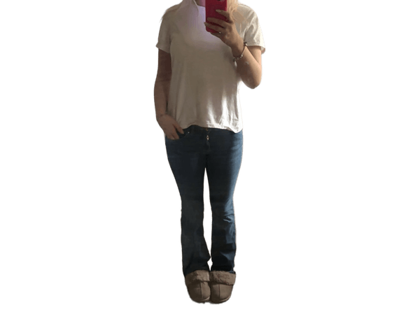 Blå utsvängda jeans
