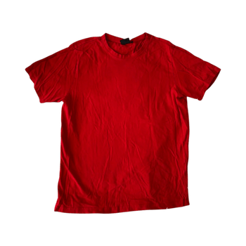 Red crew neck t-shirt
