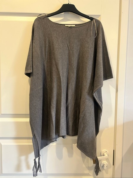 Esprit harmaa poncho